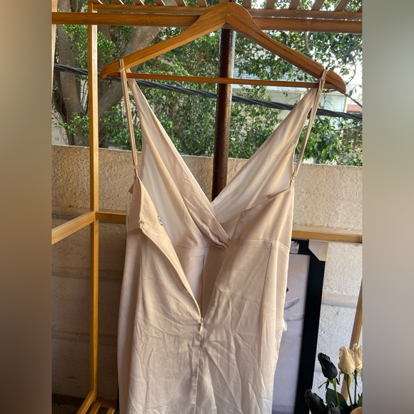 Dress. Size-M - Picture 8 of 11